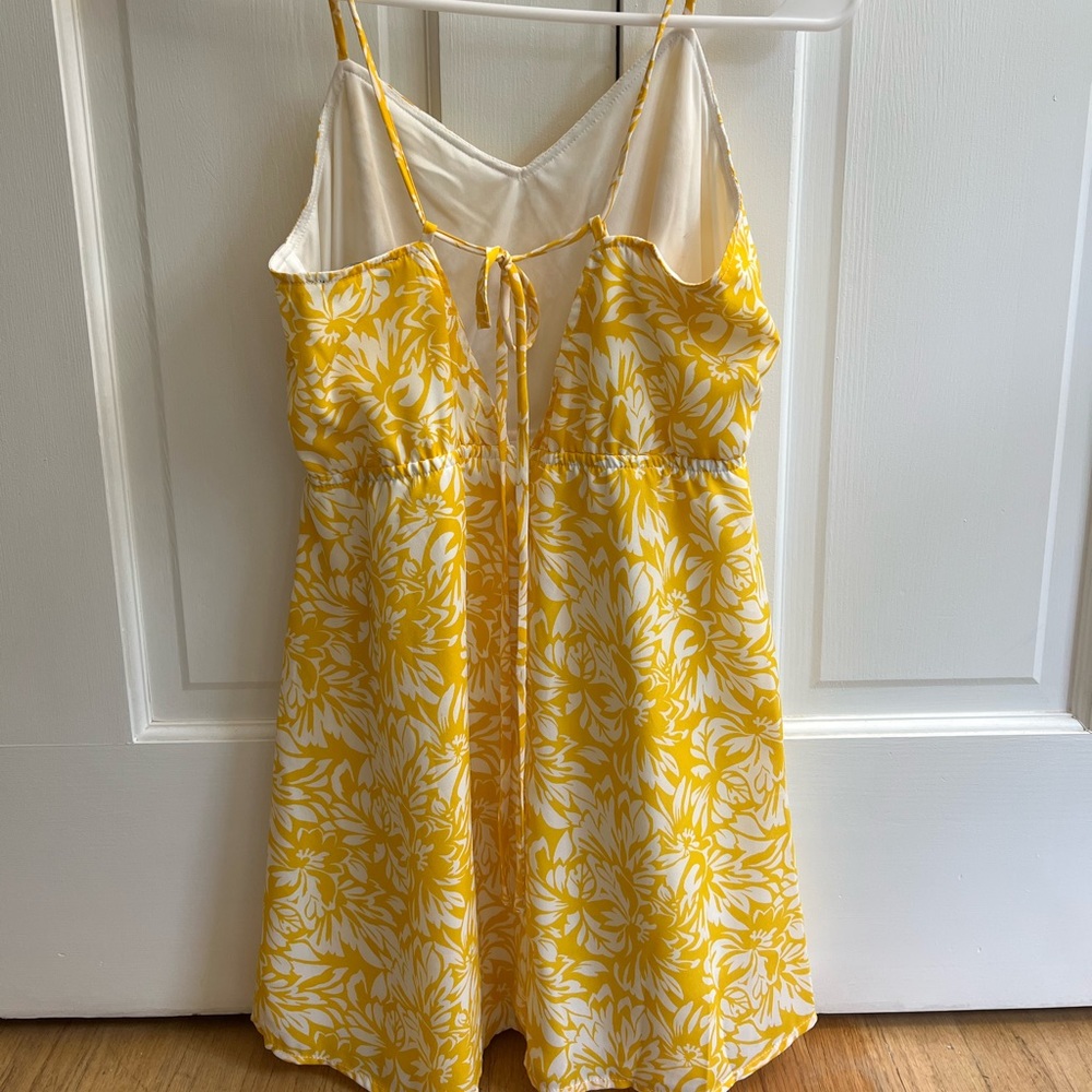 Lulu's Yellow Mini Dress